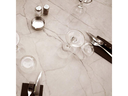 Tavolo in marmo beige, 70 x 70 cm